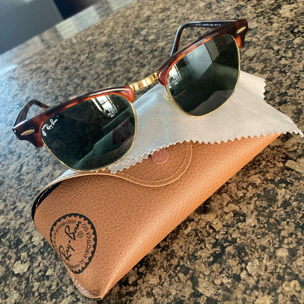RayBan Clubmaster RB3016 49mm lens